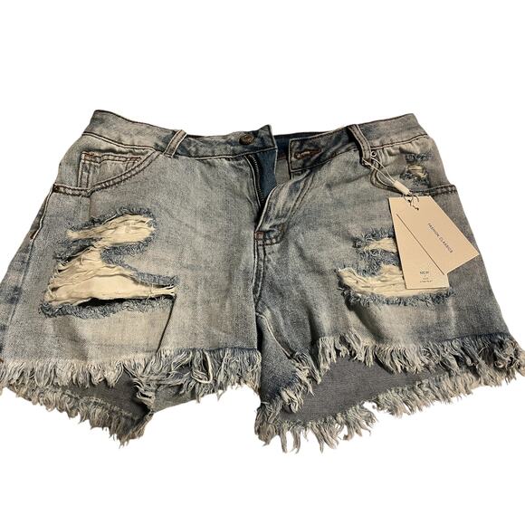 Fashion Classics | Shorts | Womens Distressed Light Denim